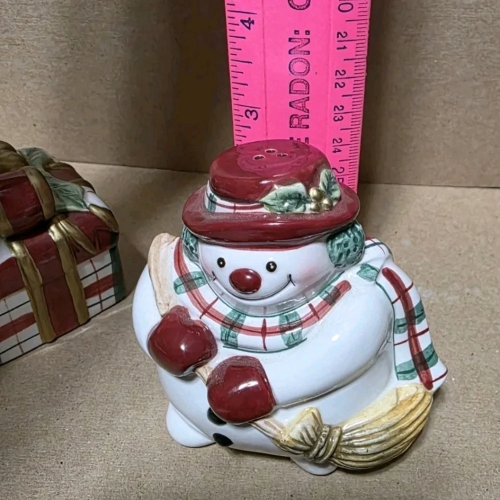 Fitz & Floyd Snowman Christmas Gift Salt Pepper Shaker Set #171